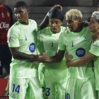 El delantero del FC Barcelona Lamine Yamal  celebra su gol durante el partido de la primera jornada de LaLiga que RCD Mallorca y FC Barcelona.