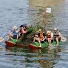 Una de les andròmines de la cursa al riu Ebre.