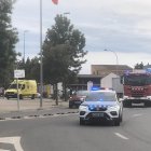Mossos, Bombers y una ambulancia en el lugar.