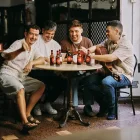 Estopa y The Tyets se unen para crear una rumba catalana.