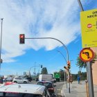 Imagen del cartel que anuncia los cambios de movilidad debido a las obras de la Necròpolis