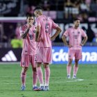 Sergio Busquets, con Leo Messi en un partido del Inter Miami.