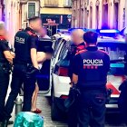 La pareja del delincuente ha terminado detenida en la calle Recs de Reus.