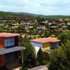 Imagen de algunos de los 180 chalets que conformaban el complejo y que podían tener de una a tres habitaciones.
CIUTAT DE REPÒS I VACANCES; CIUDAD RESIDENCIAL