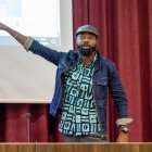 Quarcoo durante su charla en el Institut Vidal i Barraquer.