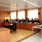 El juicio, con jurado popular, ha comenzado esta mañana con las exposiciones de las acusaciones y las defensas