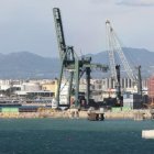 Grúas en el Port de Tarragona.