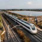 Los trenes recuperarán la línea del Corredor del Mediterráneo este martes, según las previsiones de Adif.