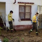 Imagen de varios voluntarios ayudando tras las inundaciones en Alcanar