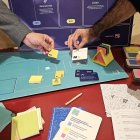 El joc “Fes volar les teves idees emprenedores” proposa experimentar la creació d'una empresa pròpia treballant en equip per dissenyar un projecte empresarial real