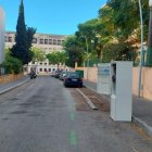 Se han trasladado los contenedores de esta calle ante la imposibilidad de la recogida de la basura por las obras de la avenida Andorra