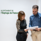 L'alcalde de l'Espluga de Francolí, Josep M. Vidal; i la regidora d'Hisenda, Mar Gili.