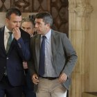 El president de la Generalitat, Carlos Mazón, y el presidente de la Diputación de Valencia, Vicente Mompó.