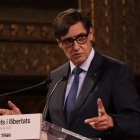 El presidente Salvador Illa interviene en un acto este viernes en el paraninfo de la UB