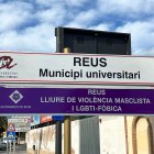 La senyal instal·lada a l'avinguda Tarragona.