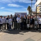 Fot de família dels cuiners i cuineres participants.