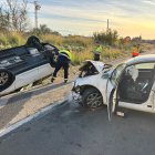 Un coche ha quedado volcado tras el accidente en la C-37 en Valls