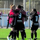 Los jugadores del Nàstic celebran un gol.