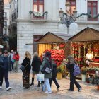 Fira de Nadal a la plaça del Mercadal de Reus
