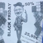 Una de les octavetes llençades des de la plaça del Mercadal.