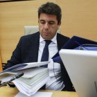 El expresidente valenciano Carlos Mazón en la comisión de investigación de la dana del Congreso en Madrid. EFE/ Zipi