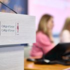 Imagen de Ilustración del Colegio de Europa, en Brujas.