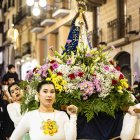 La procesión de la Virgen de Caacupé ha recorrido la calle Unió de Tarragona.