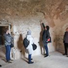 El historiador Xavier Garcia Puerto ha guiado la visita al ala izquierda.