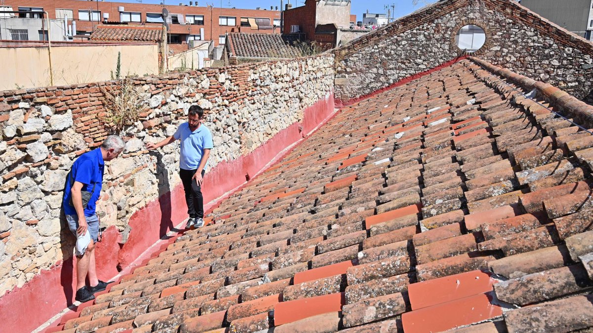 Inspecció de la teulada de l'església de La Sang, l'estiu del 2025