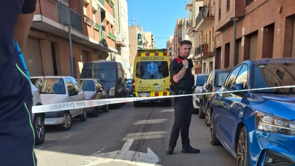 La calle quedó cortada mientras se atendía a la víctima.