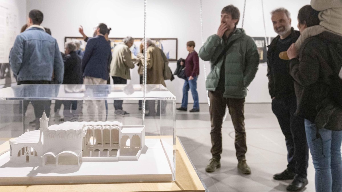 L’exposició 'Cèsar Martinell i Brunet. El llegat documental de l’arquitecte vallenc’ ja va passar per Valls.