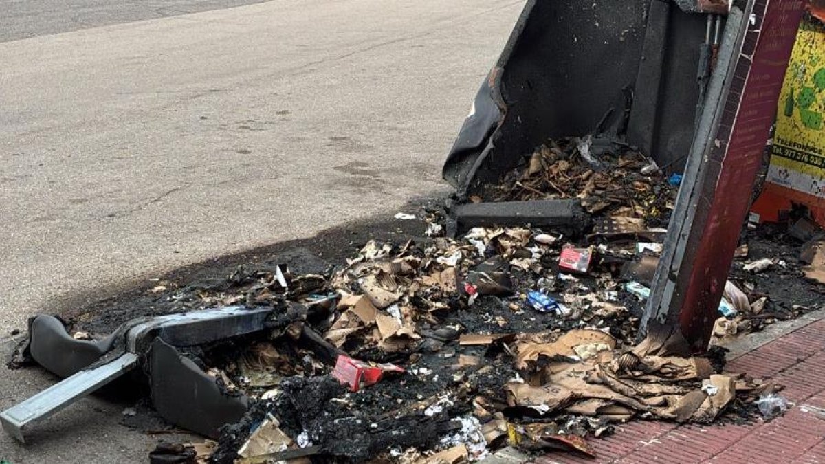 El contenedor quemado