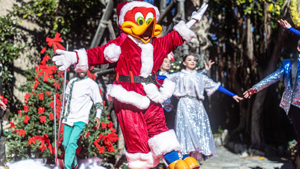 Espectáculo 'La Navidad de Woody' en PortAventura.