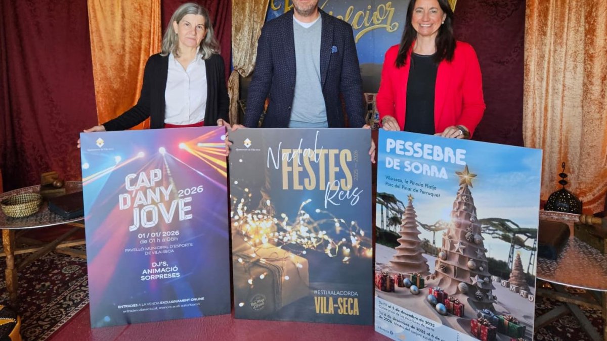 La concejal de Cultura, Manuela Moya, el alcalde, Pere Segura, y la presidenta del Patronato de Turismo, Lluïsa Clavé, en la presentación de la Navidad de Vila-seca.