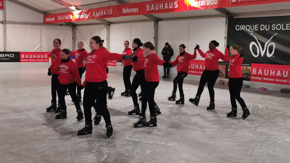 Las patinadoras del Club Gimnàstic hicieron una demostración.