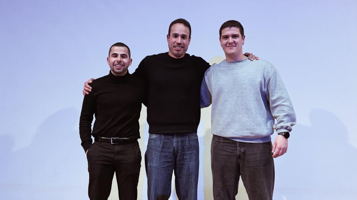 Roger Budesca, ‘cap de colla’, Melcior Bustos, presidente, y Àlex Llambrich, segundo ‘cap de colla’