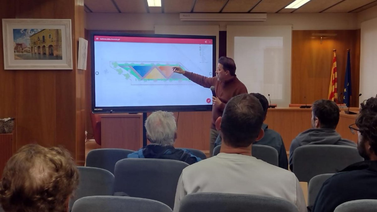 El arquitecto que ha elaborado el proyecto, Ricard Sánchez, lo ha presentado este 24 de enero en una audiencia pública celebrada en el Ayuntamiento de Altafulla.