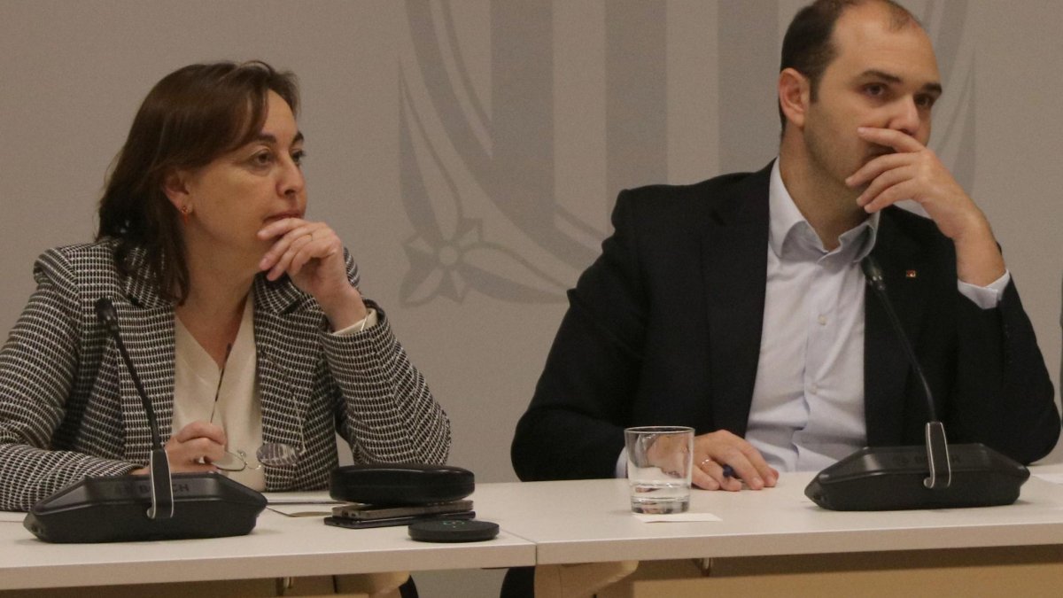 Reunión de seguimiento de Rodalies, presidida por los consellers Albert Dalmau y Sílvia Paneque