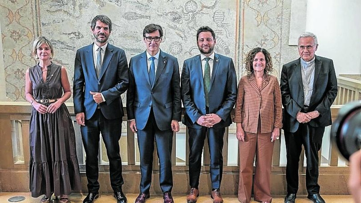 Noemí Llauradó, Ernest Urtasun, Salvador Illa, Rubén Viñuales, Sònia Hernández, Joan Planellas
Consorci del Patrimoni Romà de Tarragona