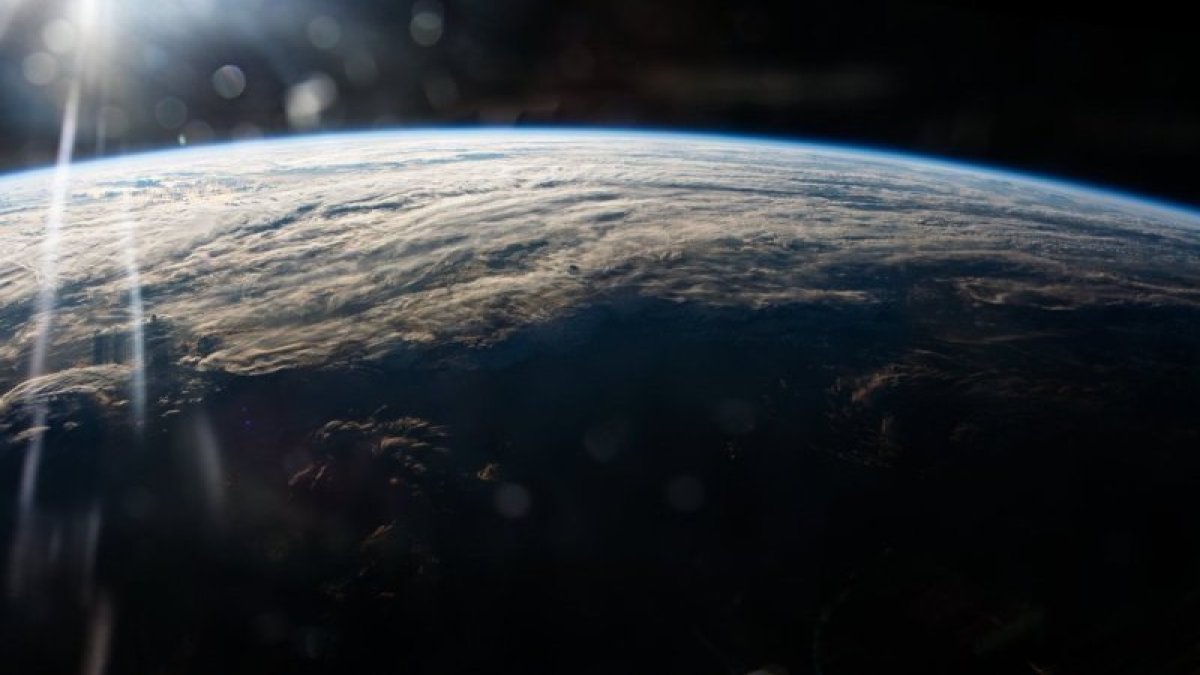 La Tierra, capturada por la cámara del astronauta Jeff Williams.