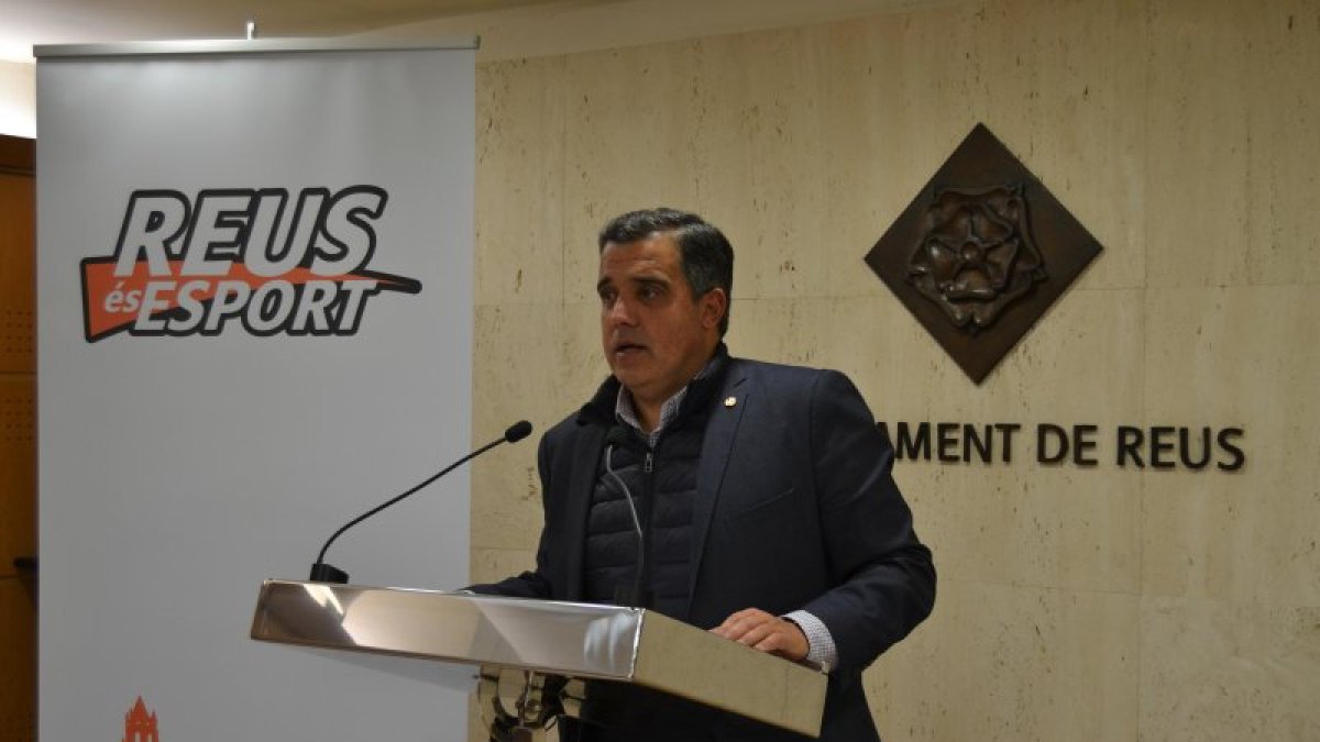 El regidor d'Esports, Jordi Cervera, durant la presentació del progama d'activitats.