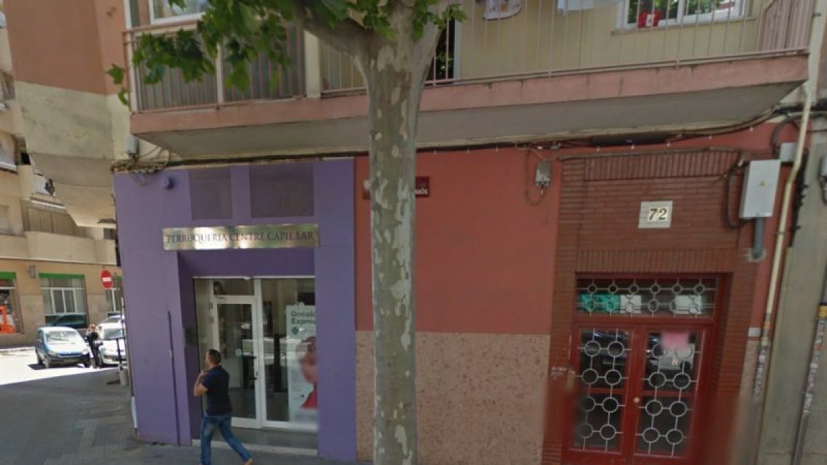 L'incendi ha tingut lloc en un pis situat a l´avinguda de Pere el Cerimoniós, 72, de Reus