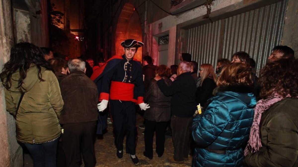 El cos dels Mossos d'Esquadra perseguint un grup de bandolers.