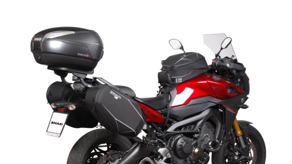 SHAD dispone de una amplia variedad de accesorios para llevar tu equipaje sin problema alguno.