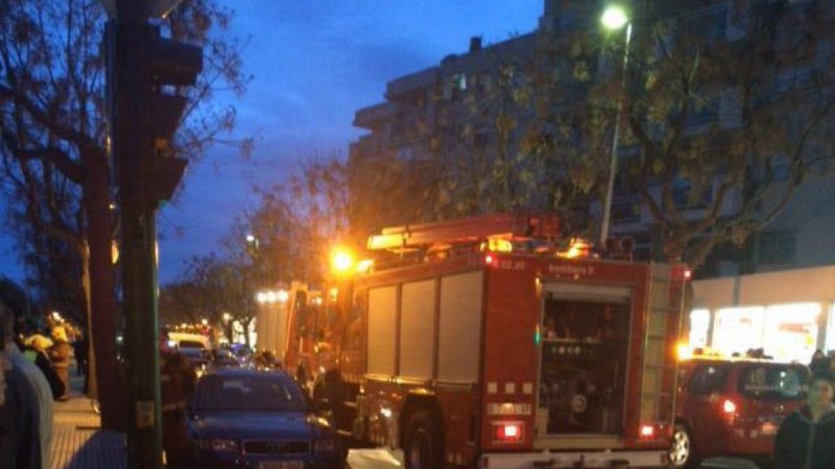 Dotació dels Bombers en el lloc dels fets, a Salou