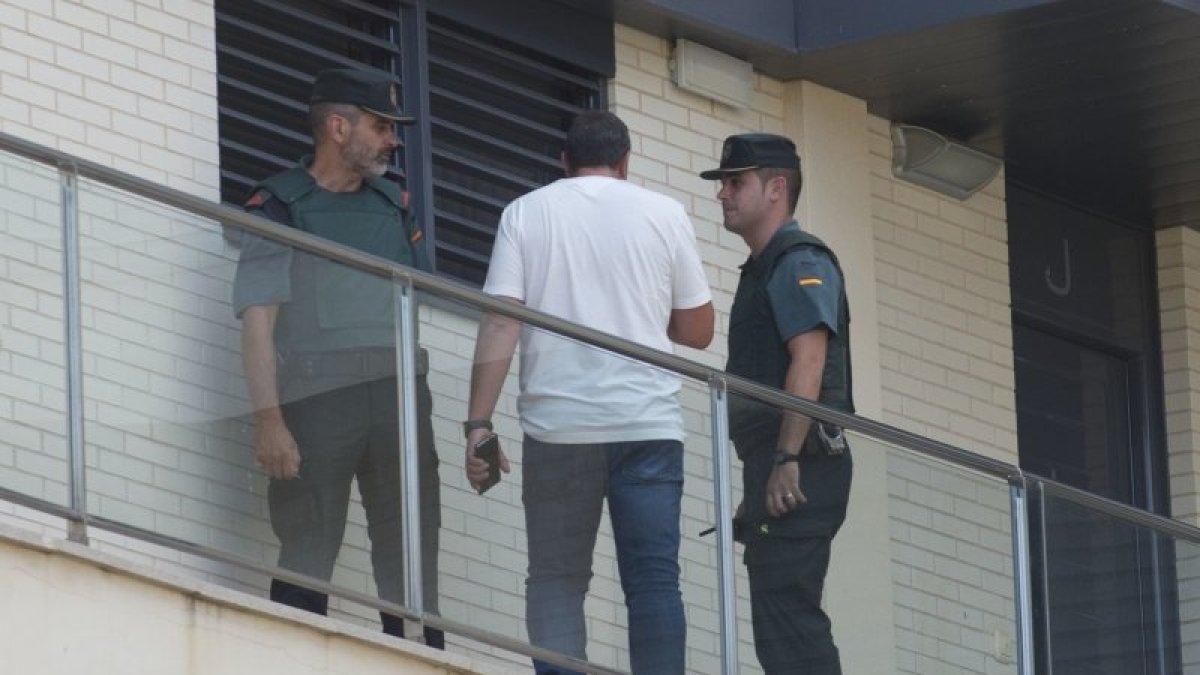 La policía judicial de la Guardia Civil registró una vivienda de Andreu Martí en L'Ametlla de Mar