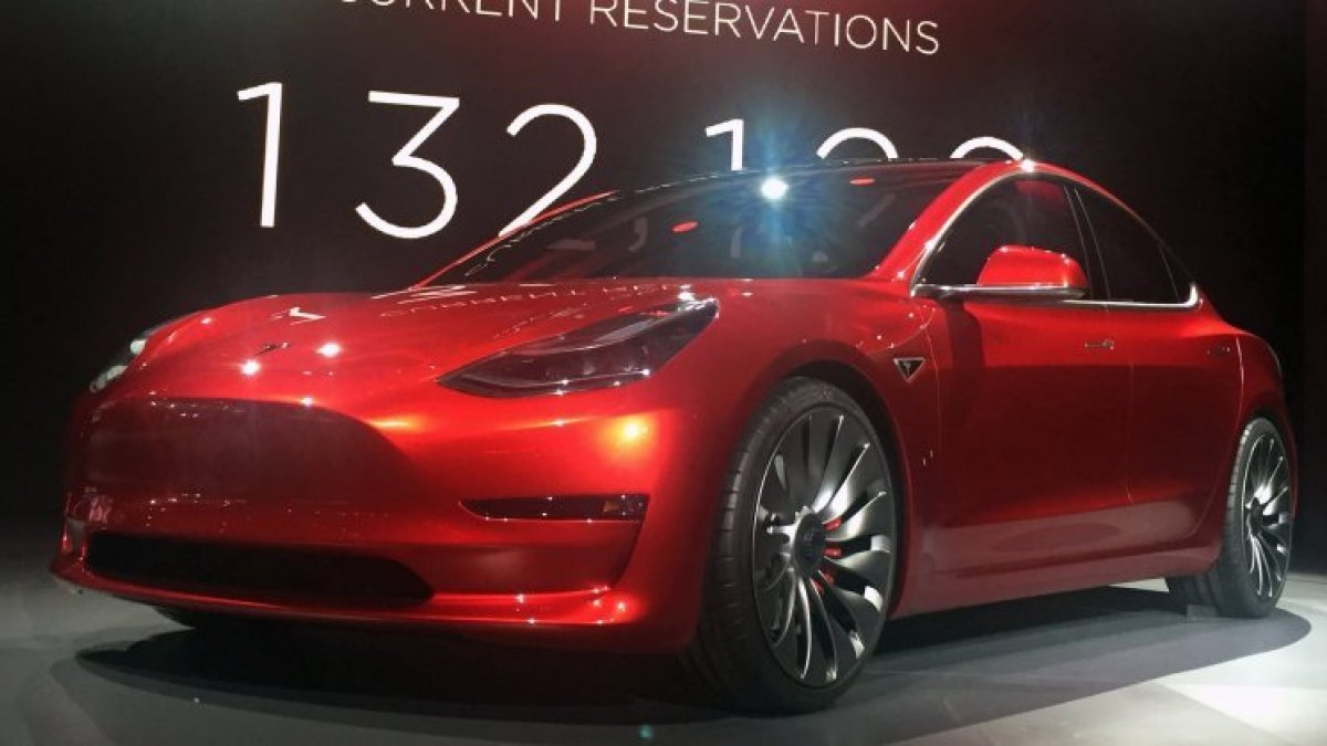 Presentación del nuevo Tesla Model 3, que empezará a entregarse en 2017, el pasado mes de abril.