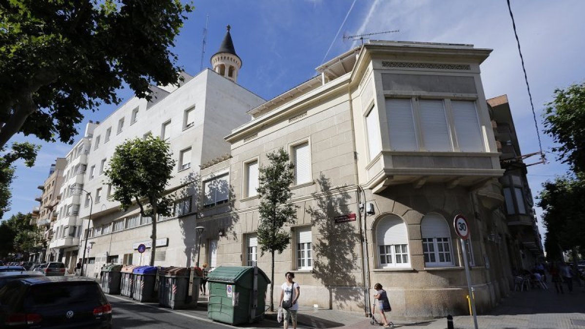Imagen del exterior de la Clínica Fàbregas.