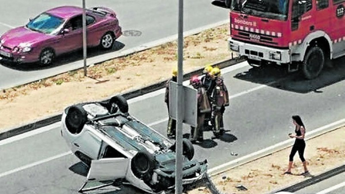 Un accidente en la C-31, que es una calle a su paso por Segur y Cunit.