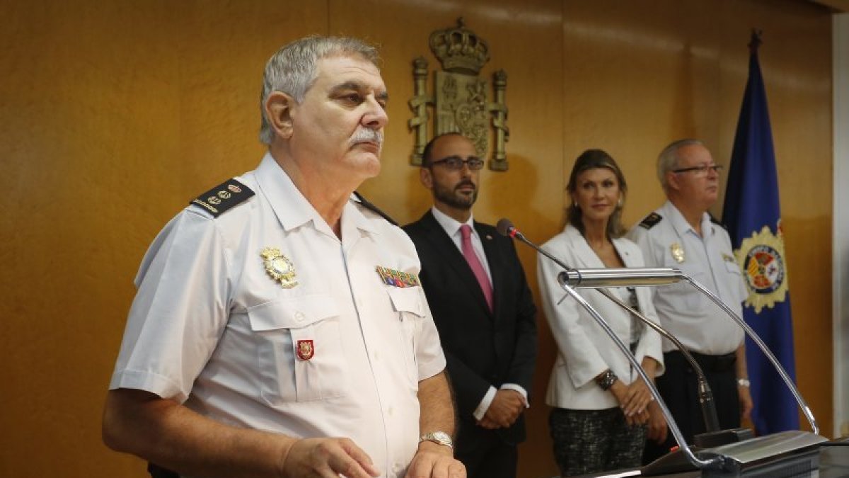 Toma de posesión del cargo de Carlos Yubero.